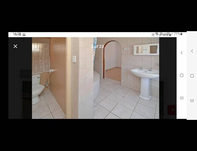 2 bed property to rent in COMET